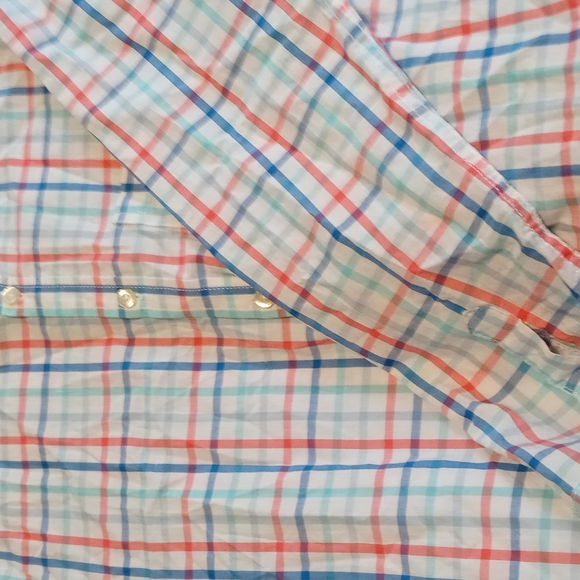 ✴️3/$15✴️Boys Long Sleeve Button Up Shirt - Picture 2 of 3